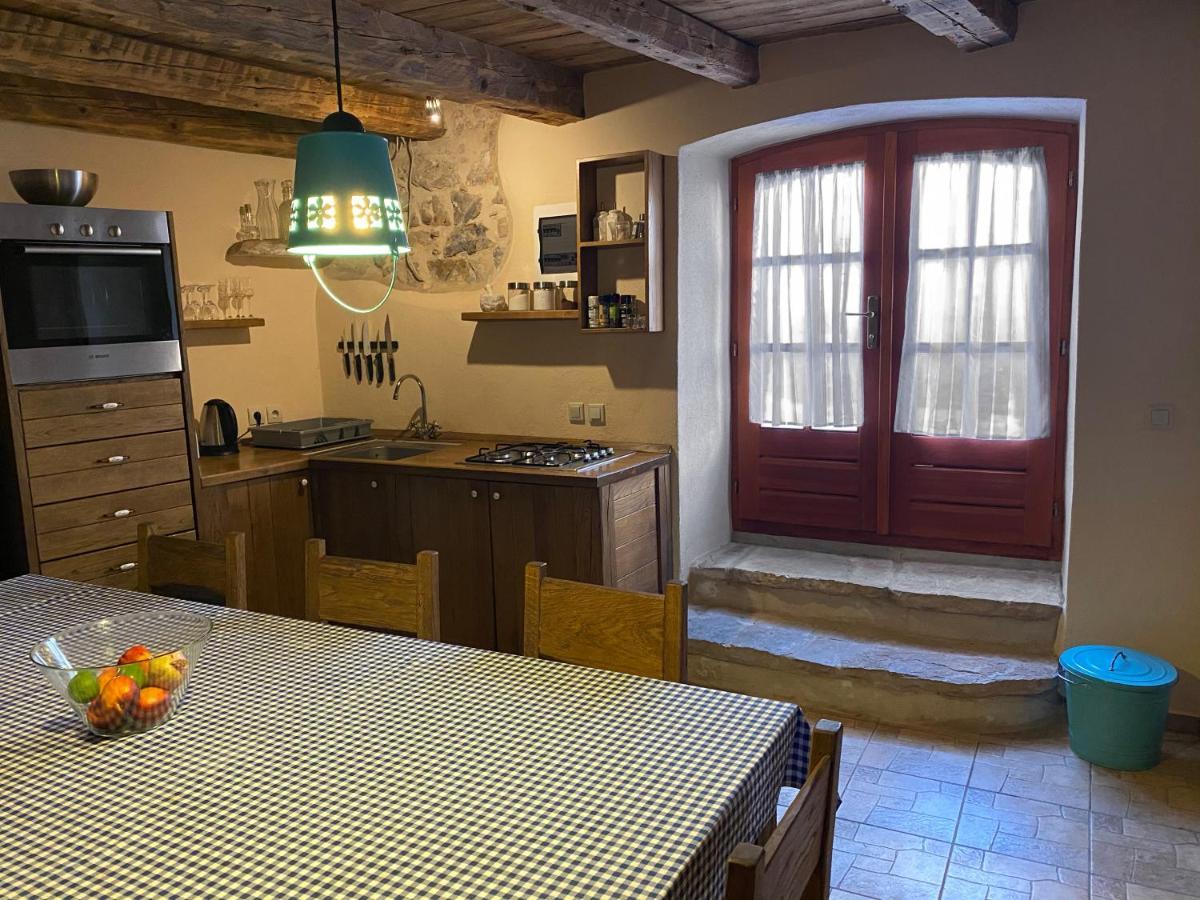 Holiday Home Hauser Vrbanj エクステリア 写真