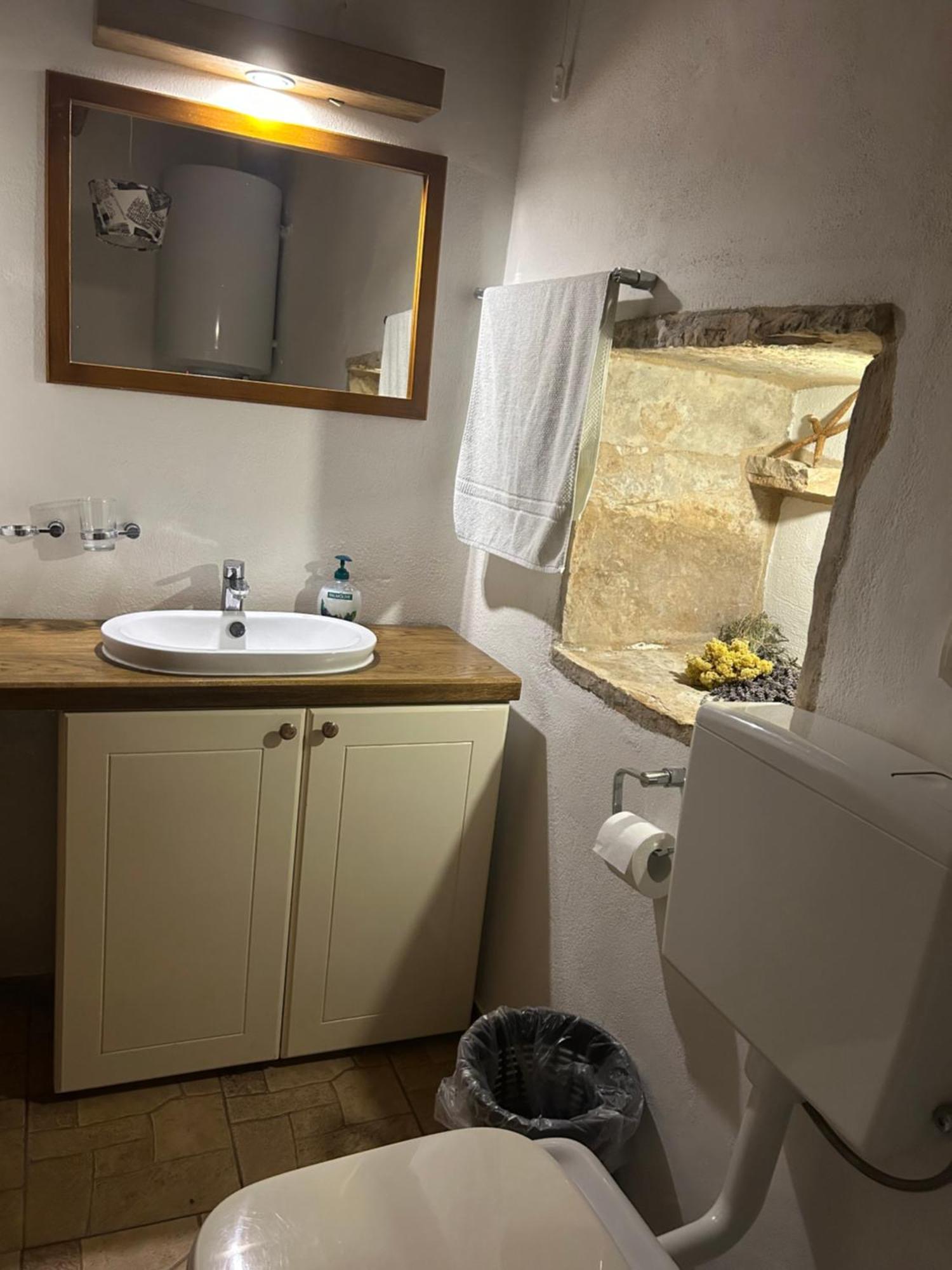 Holiday Home Hauser Vrbanj エクステリア 写真